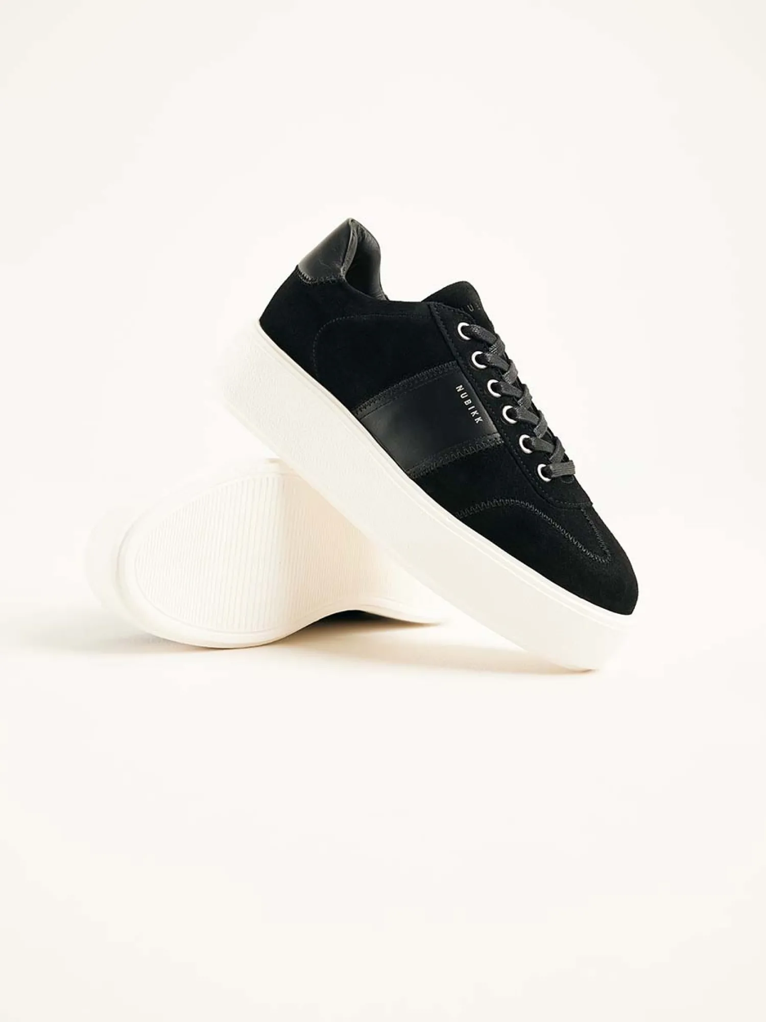 DAMES Nubikk Elise Wing Zwarte Sneakers Voor Dames