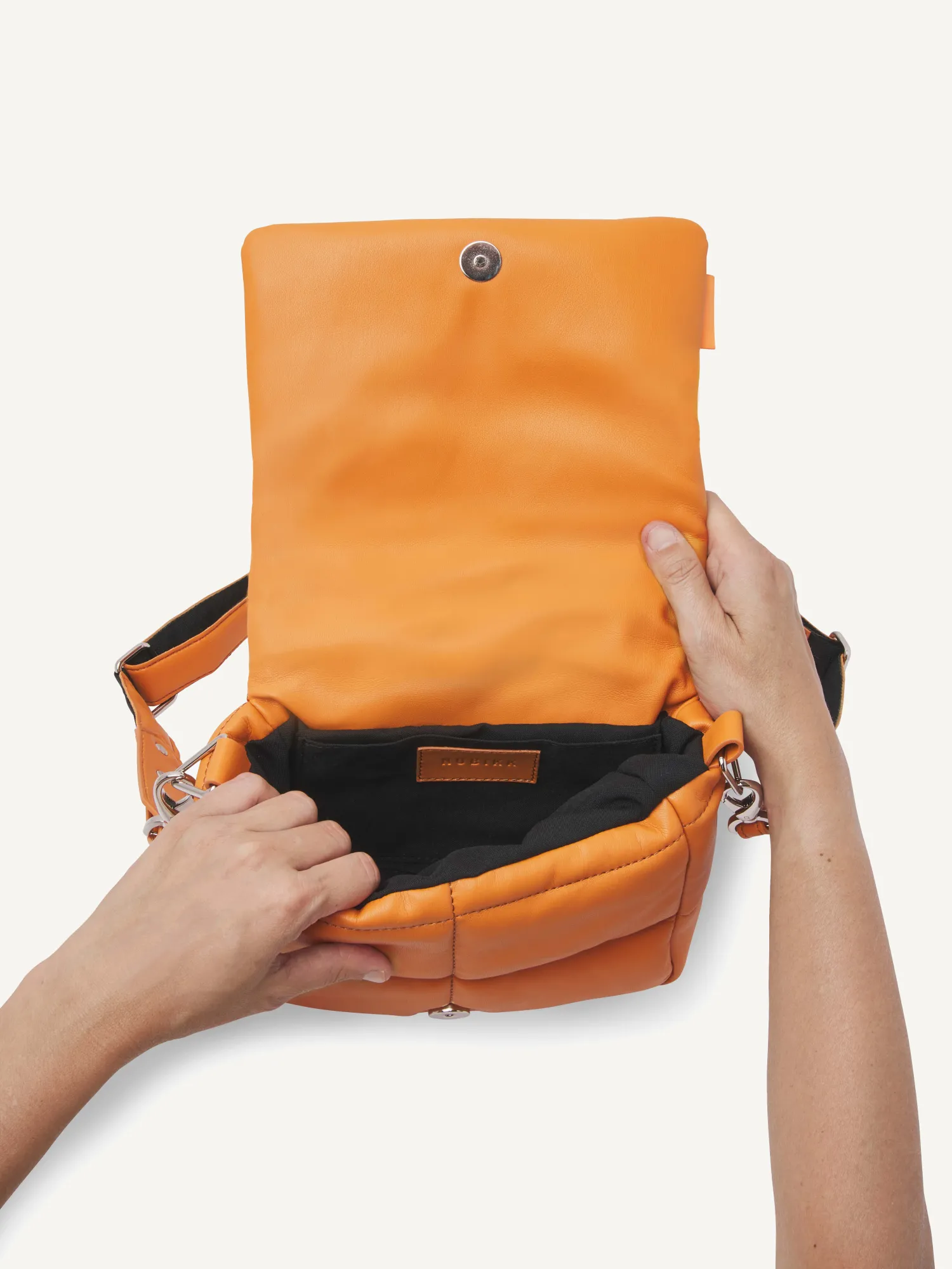 DAMES Nubikk May Oranje Vegan Tas